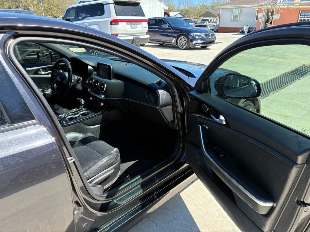 2020 Kia Stinger Image 9