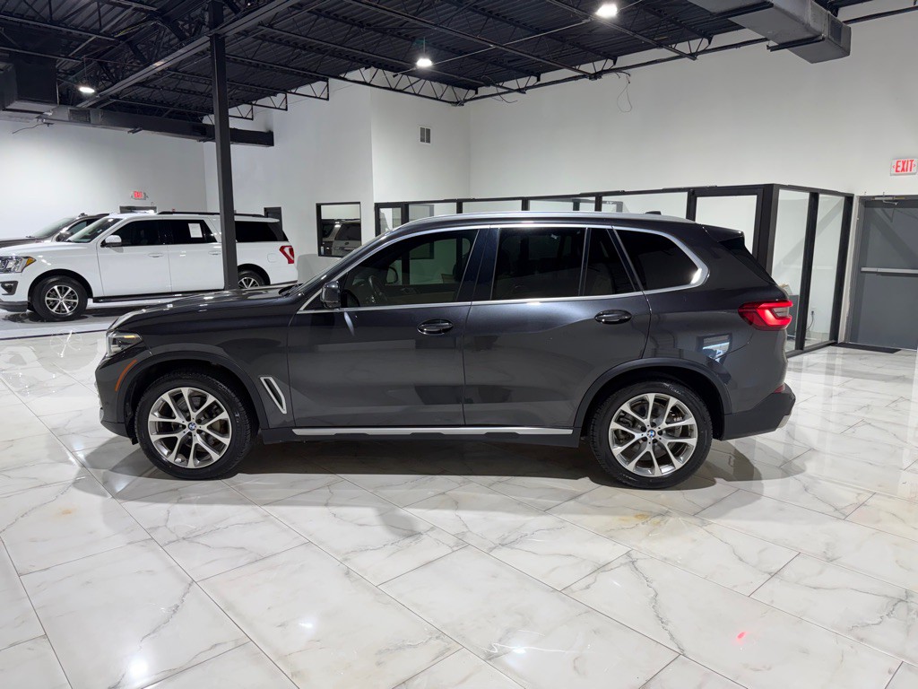 2020 BMW X5 Image 9