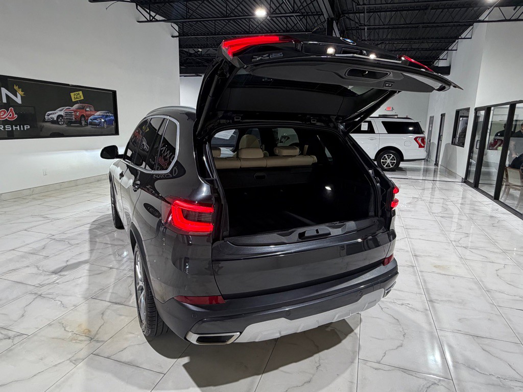 2020 BMW X5 Image 13