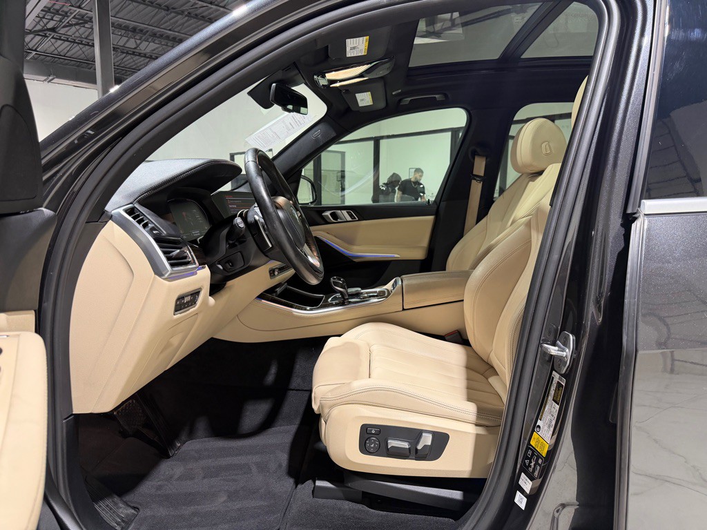 2020 BMW X5 Image 21