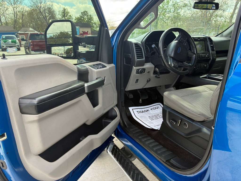 2017 Ford F-150 Image 9