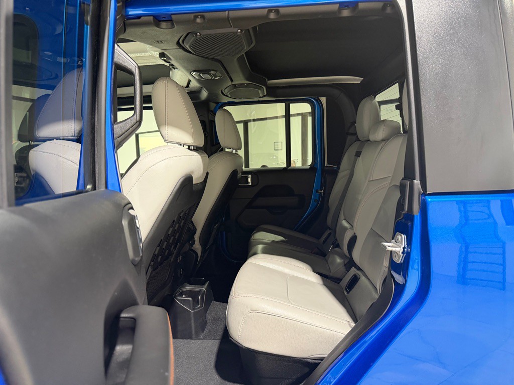 2021 Jeep Gladiator Image 15