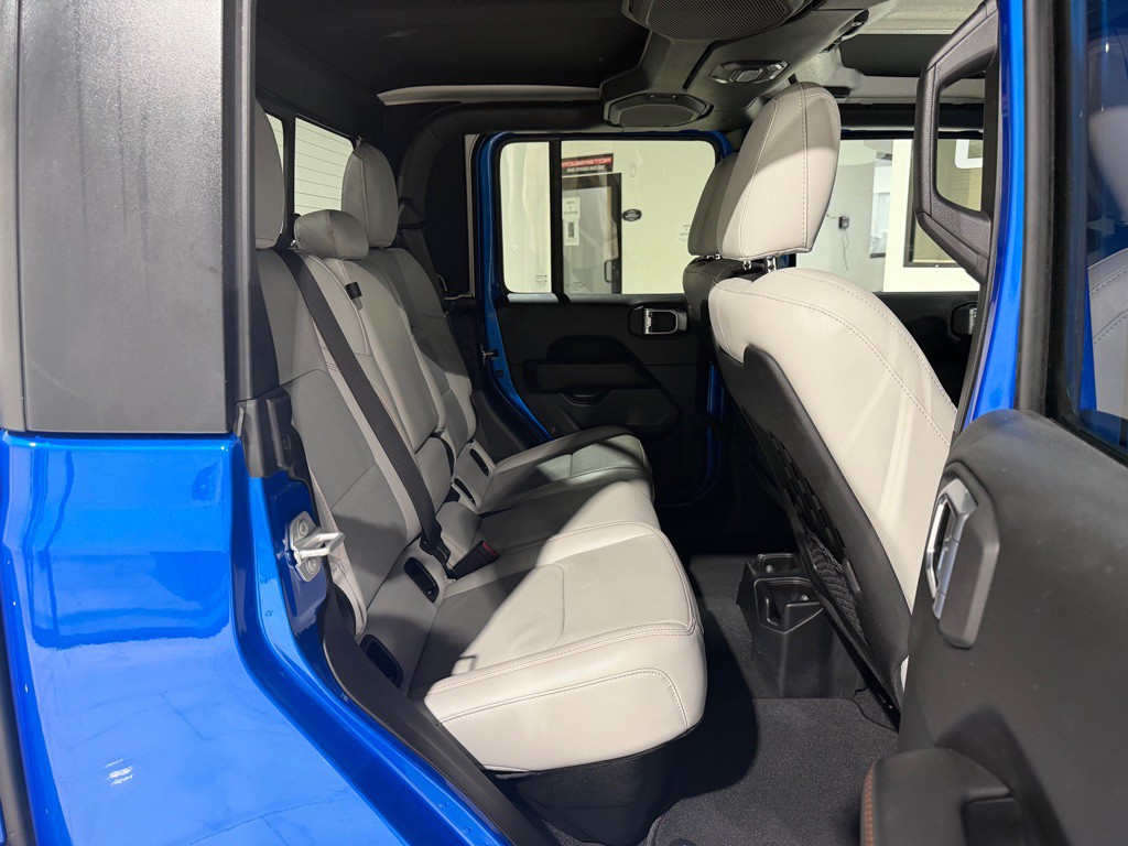 2021 Jeep Gladiator Image 17