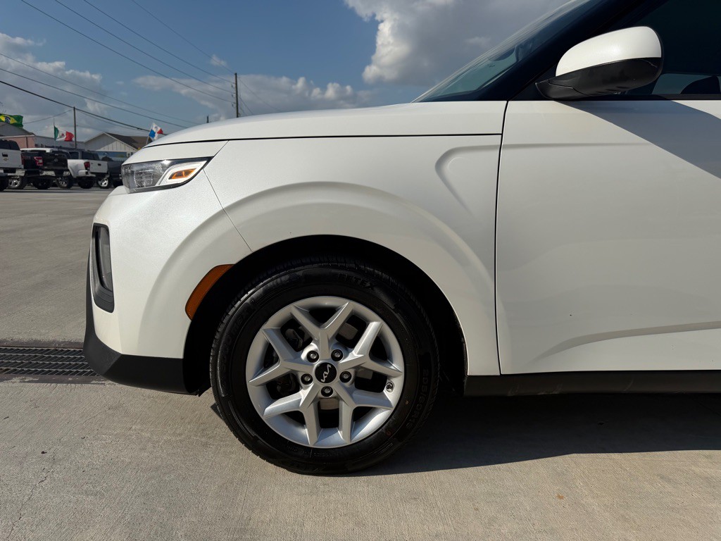 2022 Kia Soul Image 7
