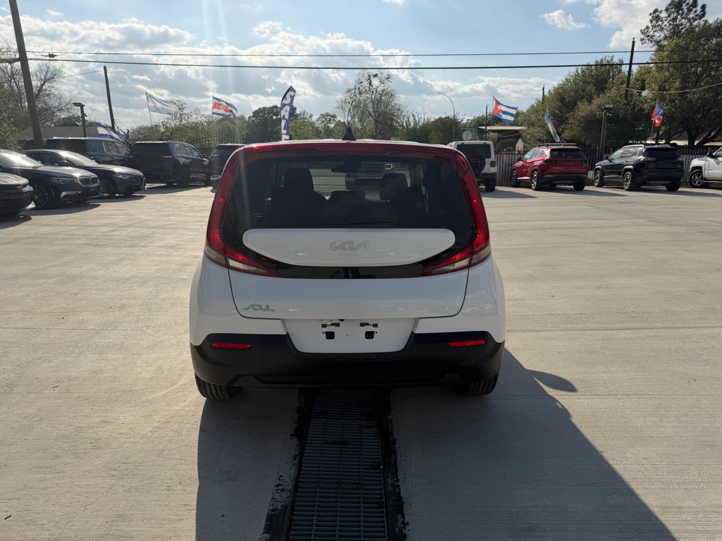 2022 Kia Soul Image 11