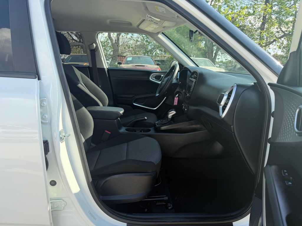2022 Kia Soul Image 19