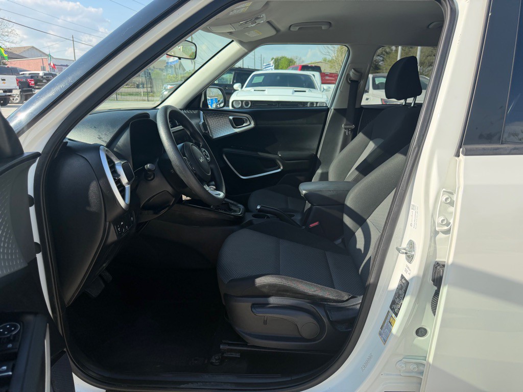 2022 Kia Soul Image 21