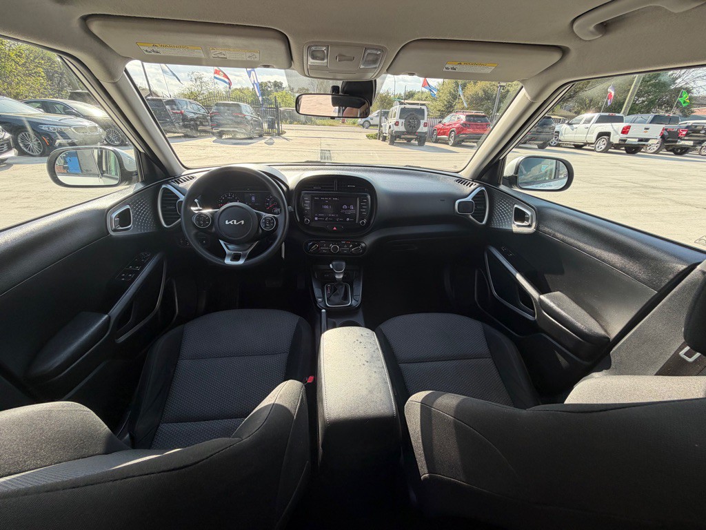2022 Kia Soul Image 23