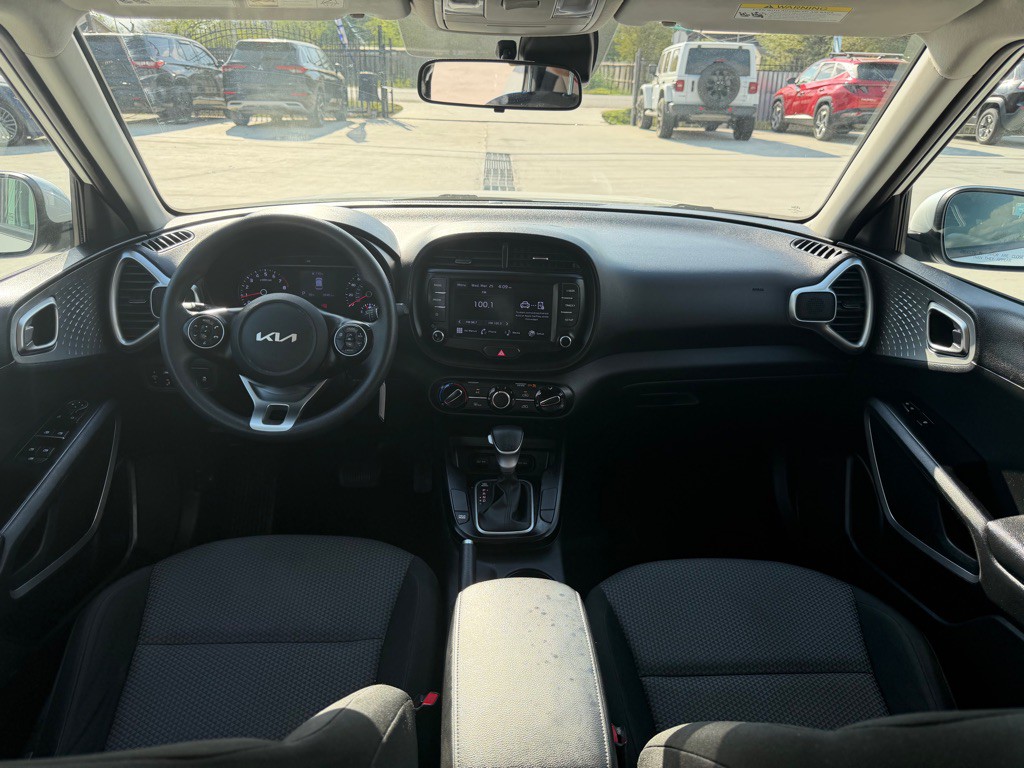 2022 Kia Soul Image 24