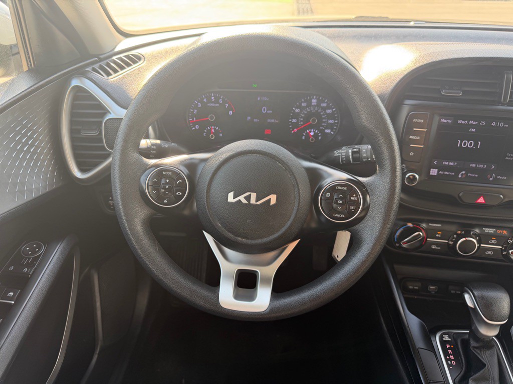 2022 Kia Soul Image 26