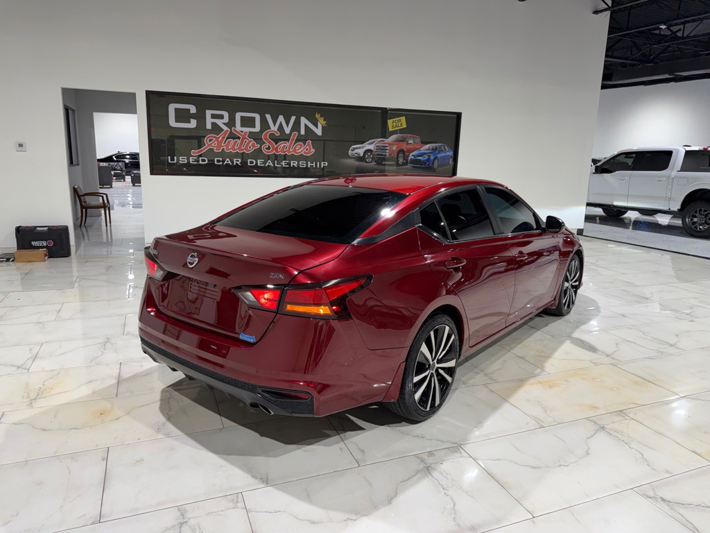 2020 Nissan Altima Image 10