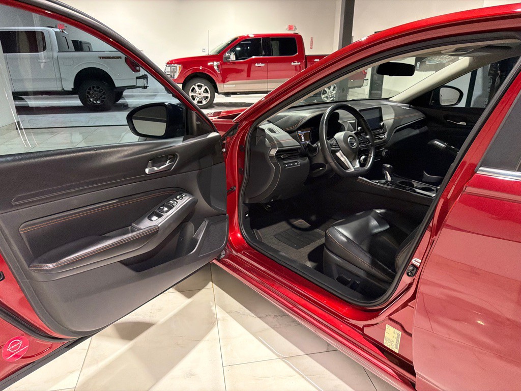 2020 Nissan Altima Image 20