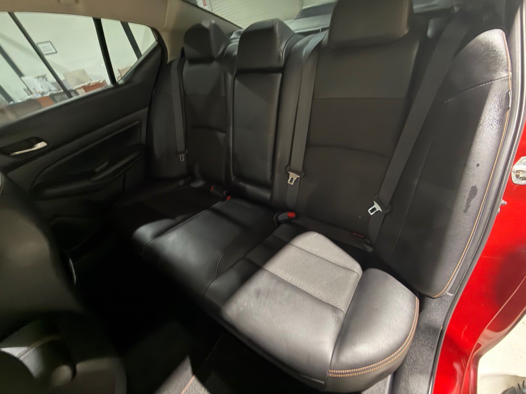 2020 Nissan Altima Image 23