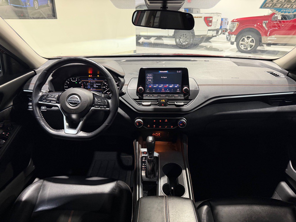 2020 Nissan Altima Image 26