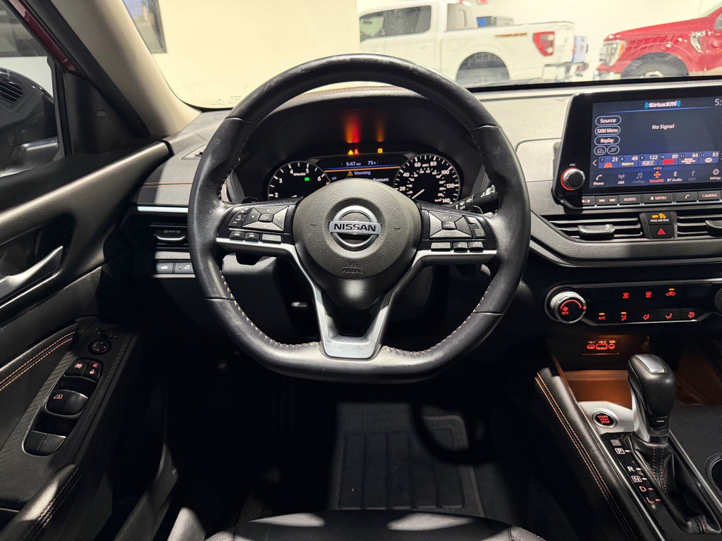 2020 Nissan Altima Image 30