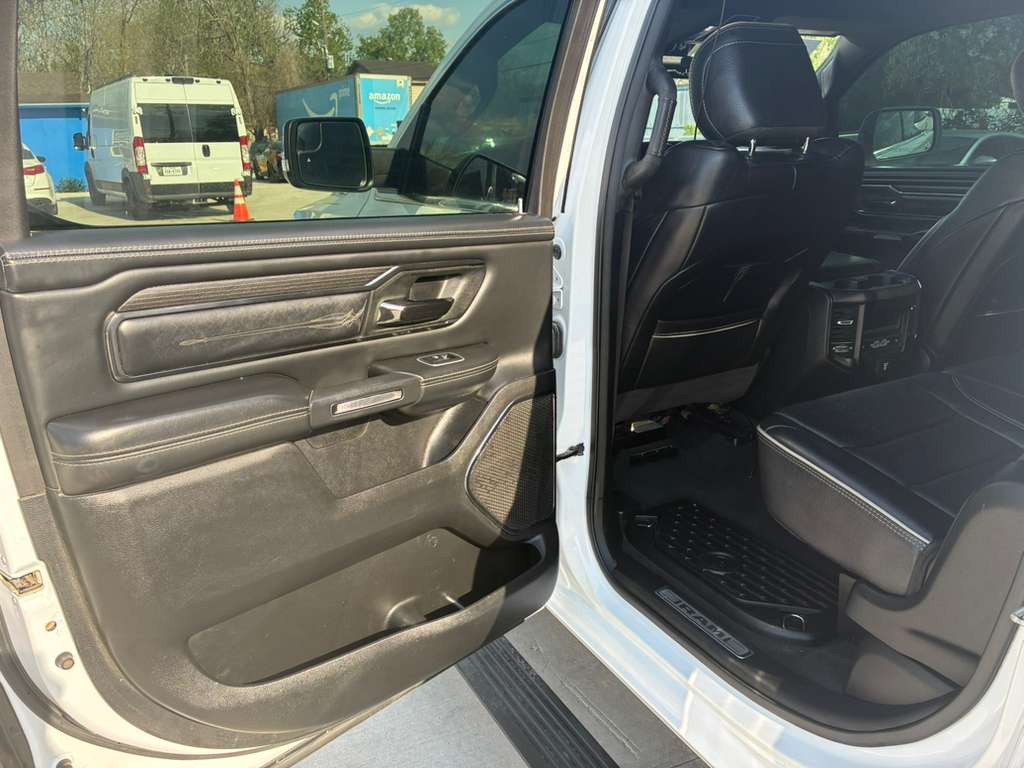 2022 RAM 1500 Image 12
