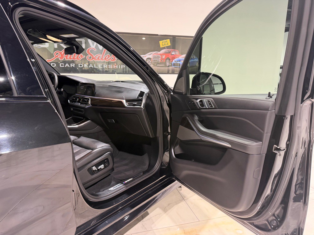 2020 BMW X5 Image 17