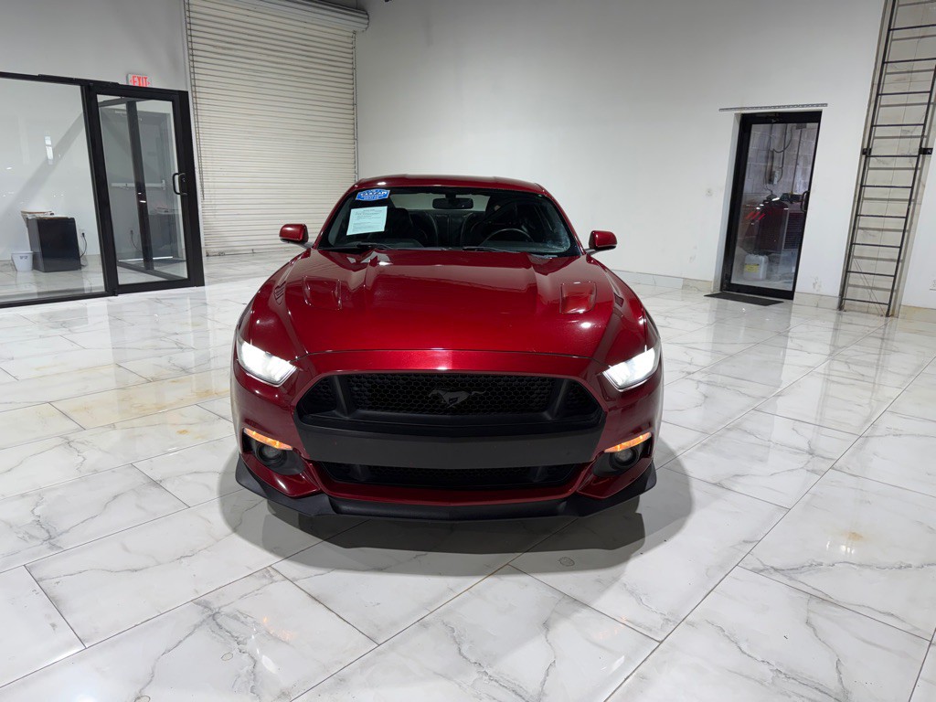 2017 Ford Mustang Image 2