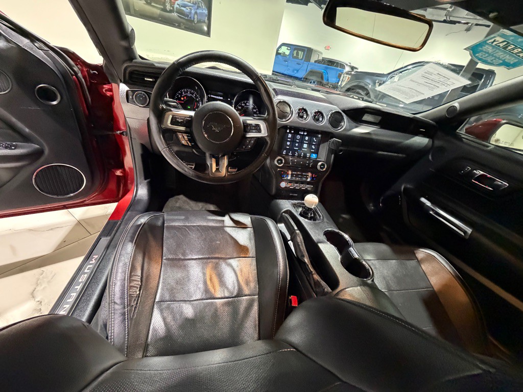 2017 Ford Mustang Image 20