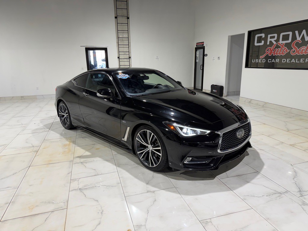 2017 INFINITI Q60 Image 3