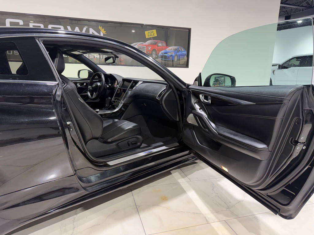 2017 INFINITI Q60 Image 15
