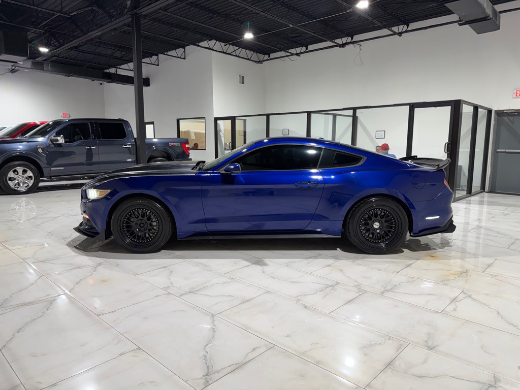 2015 Ford Mustang Image 8