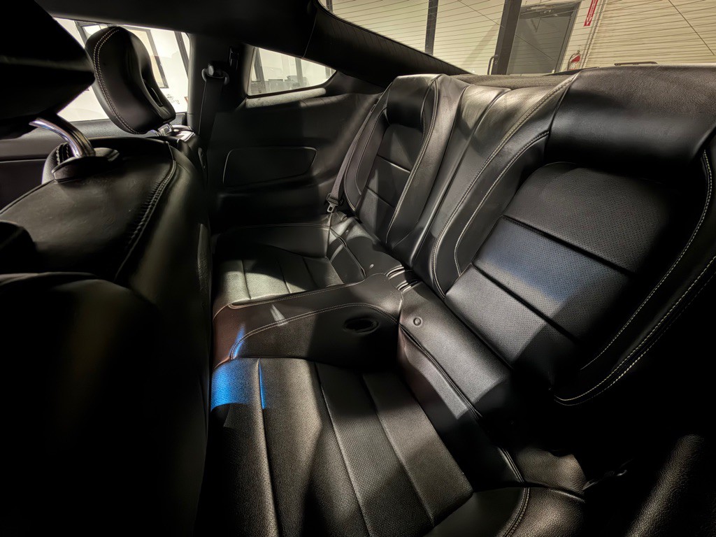 2015 Ford Mustang Image 19