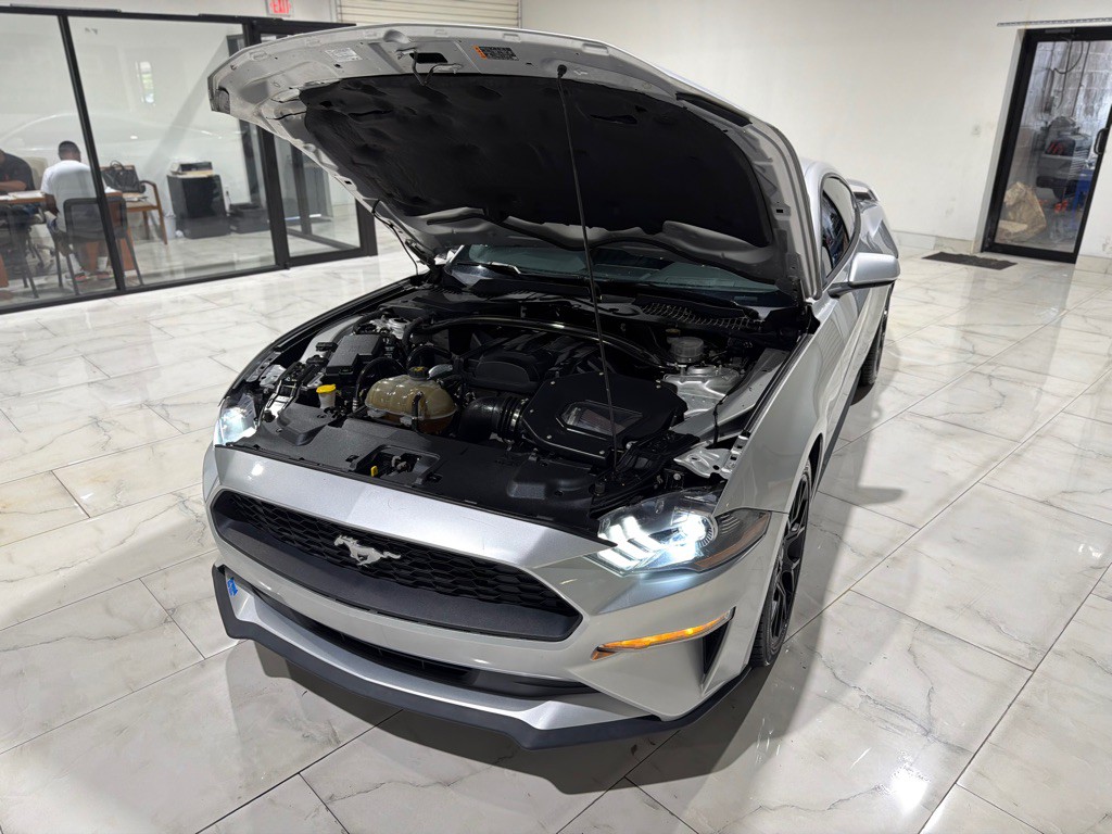 2018 Ford Mustang Image 4