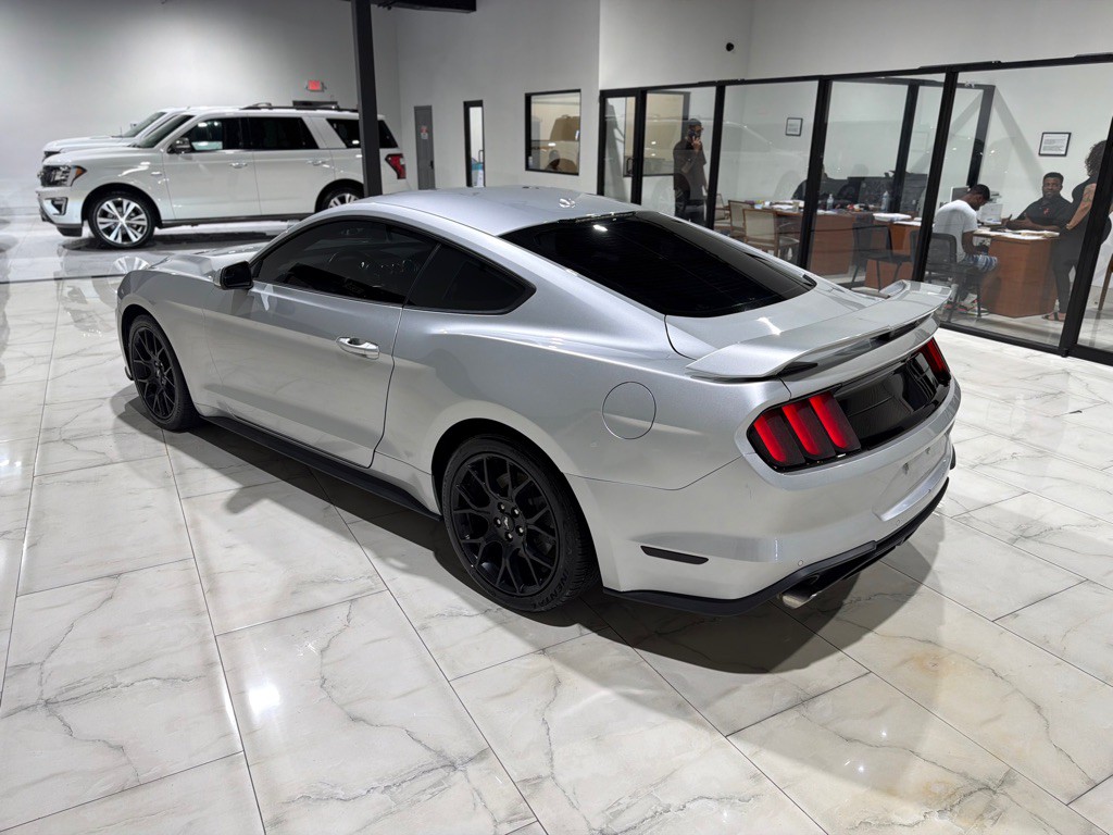 2018 Ford Mustang Image 9