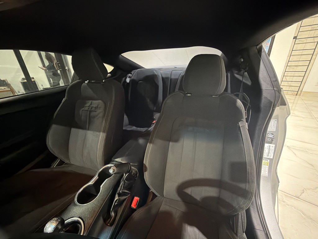 2018 Ford Mustang Image 15