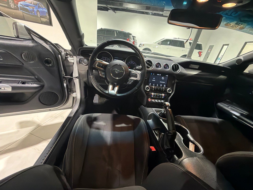 2018 Ford Mustang Image 17