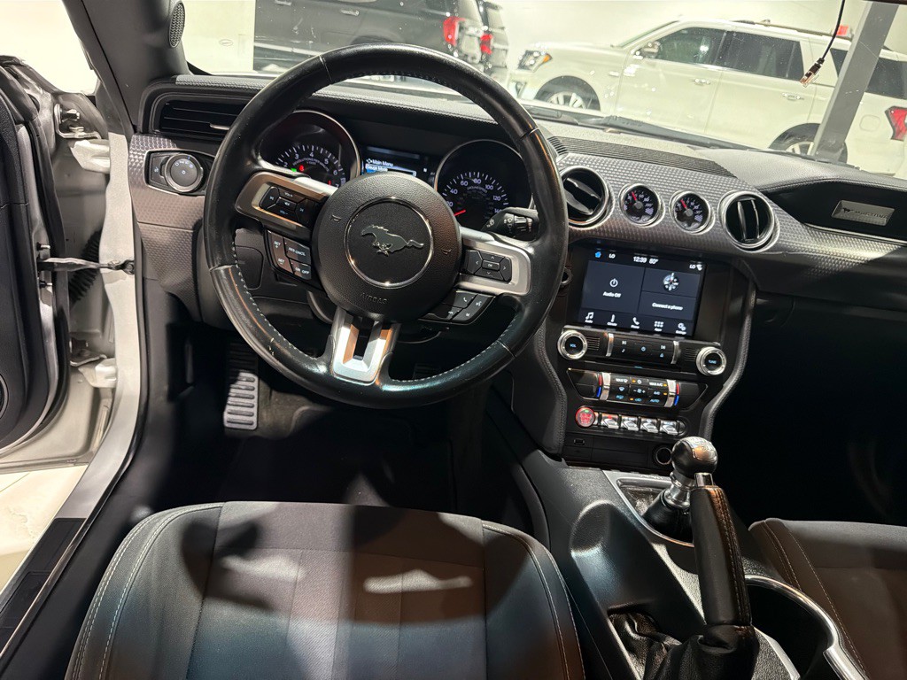 2018 Ford Mustang Image 18