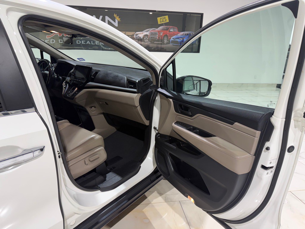 2018 Honda Odyssey Image 16
