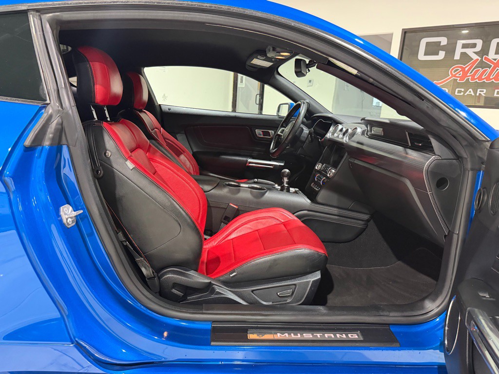2019 Ford Mustang Image 15