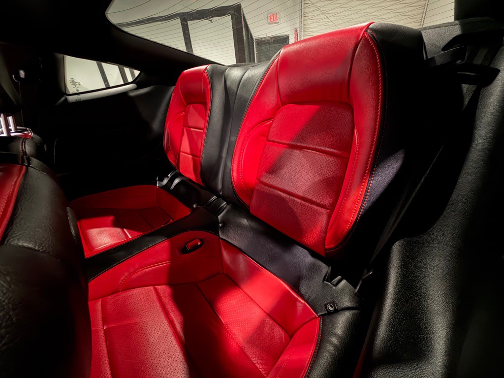 2019 Ford Mustang Image 18