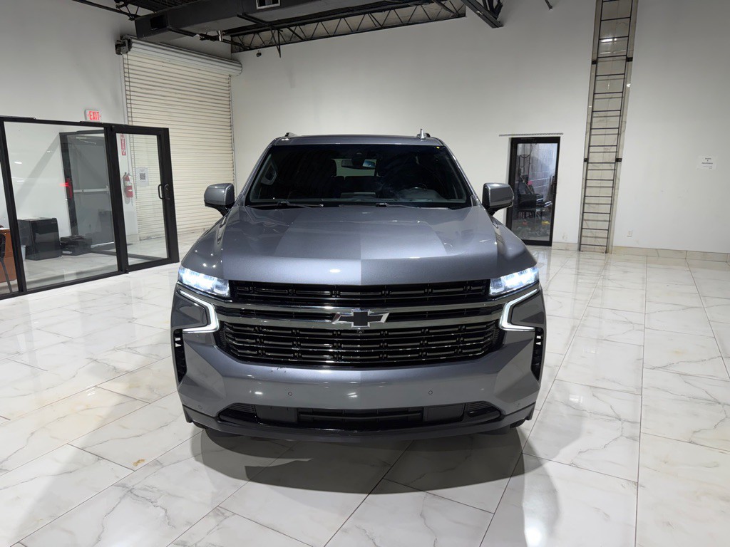 2021 Chevrolet Tahoe Image 2