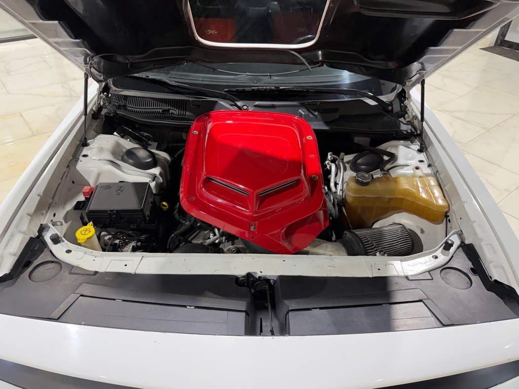 2016 Dodge Challenger Image 5