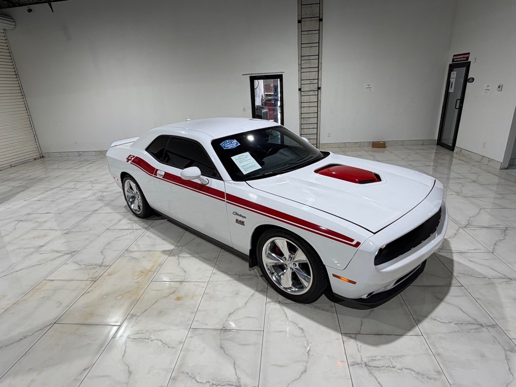 2016 Dodge Challenger Image 6
