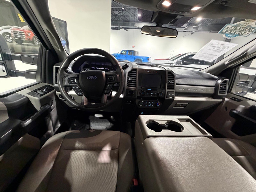 2021 Ford F-250 Image 21