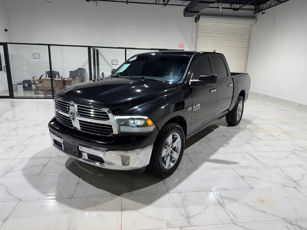2016 RAM 1500 Image 1