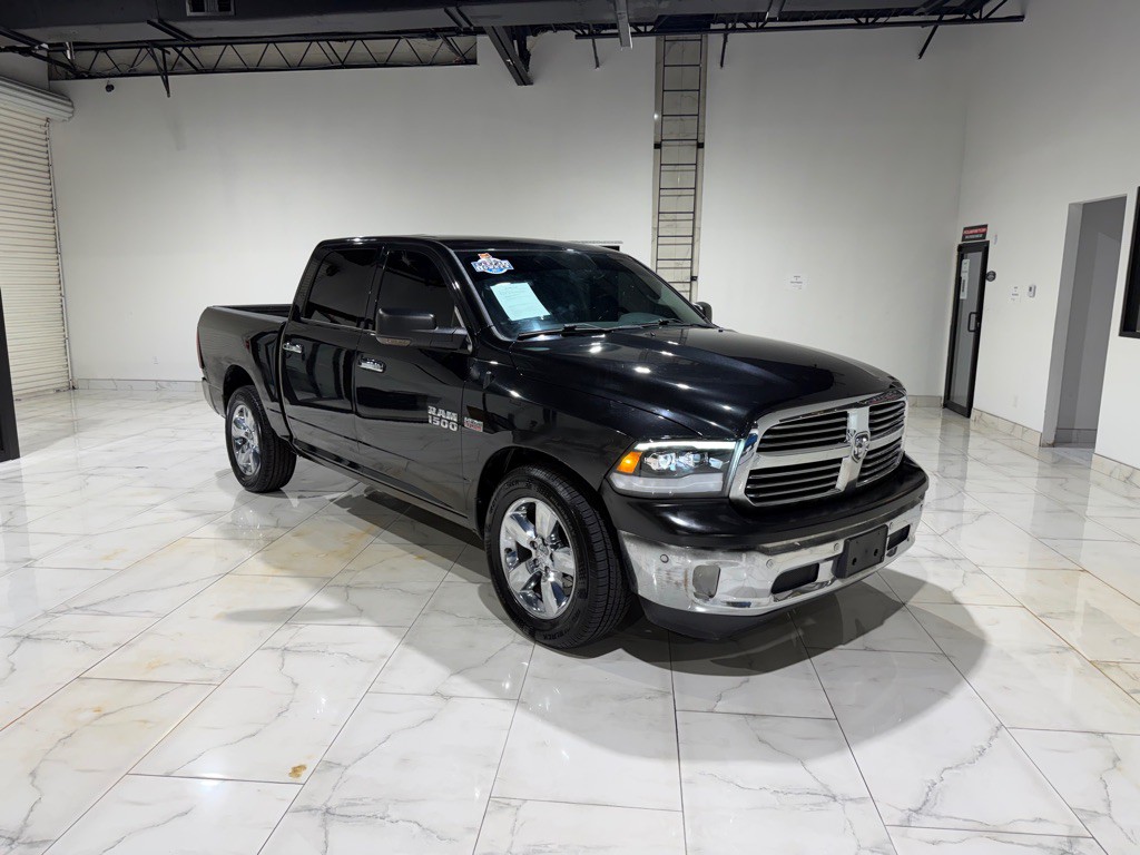 2016 RAM 1500 Image 3