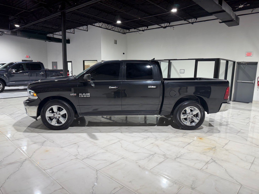 2016 RAM 1500 Image 8