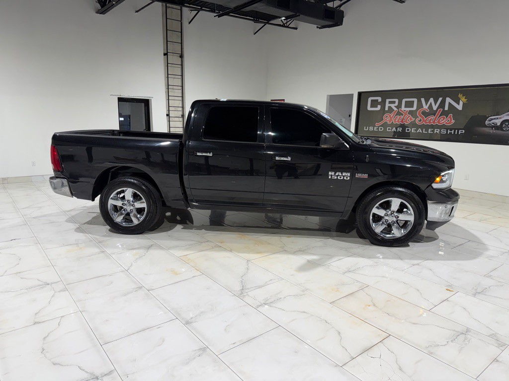 2016 RAM 1500 Image 9
