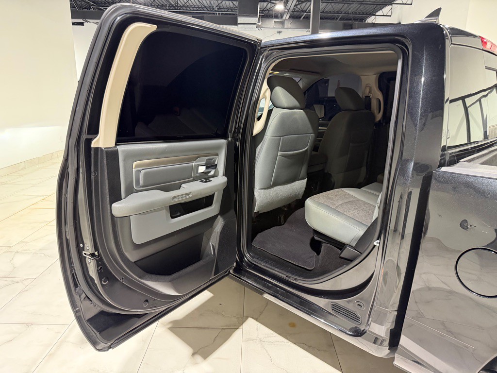 2016 RAM 1500 Image 14