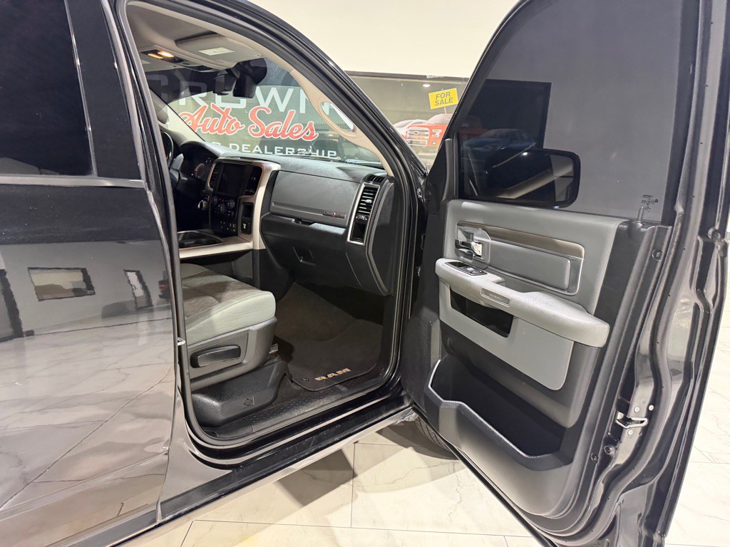 2016 RAM 1500 Image 18