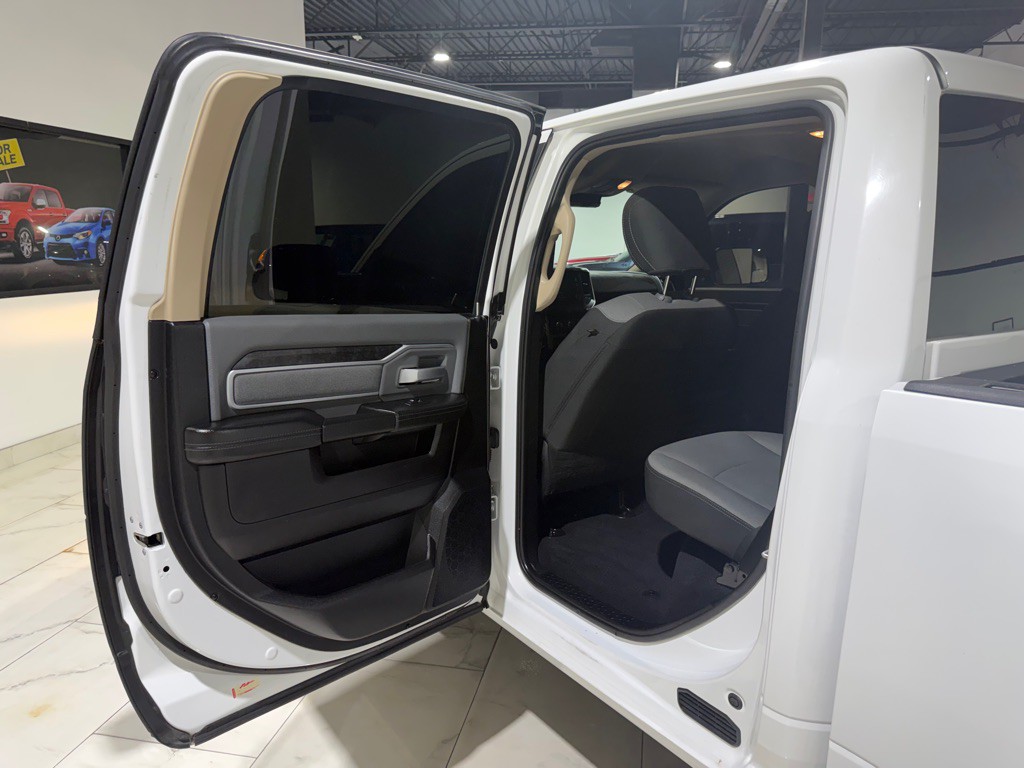 2019 RAM 3500 Image 15