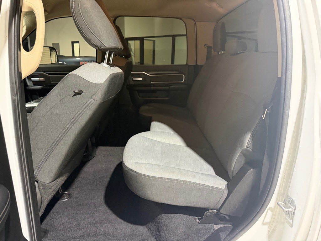 2019 RAM 3500 Image 16