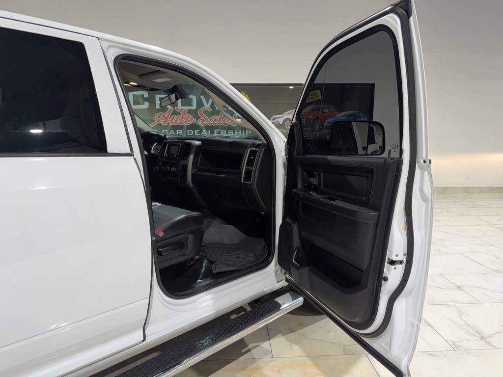 2021 RAM 1500 Image 18