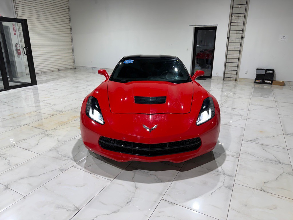 2016 Chevrolet Corvette Image 2