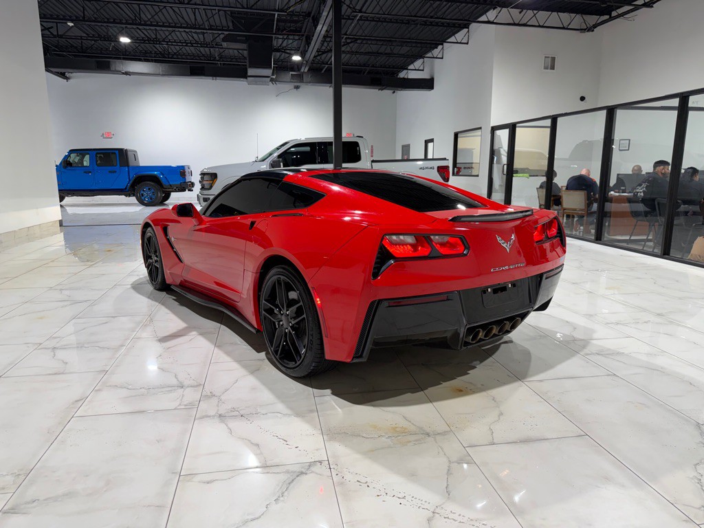 2016 Chevrolet Corvette Image 13